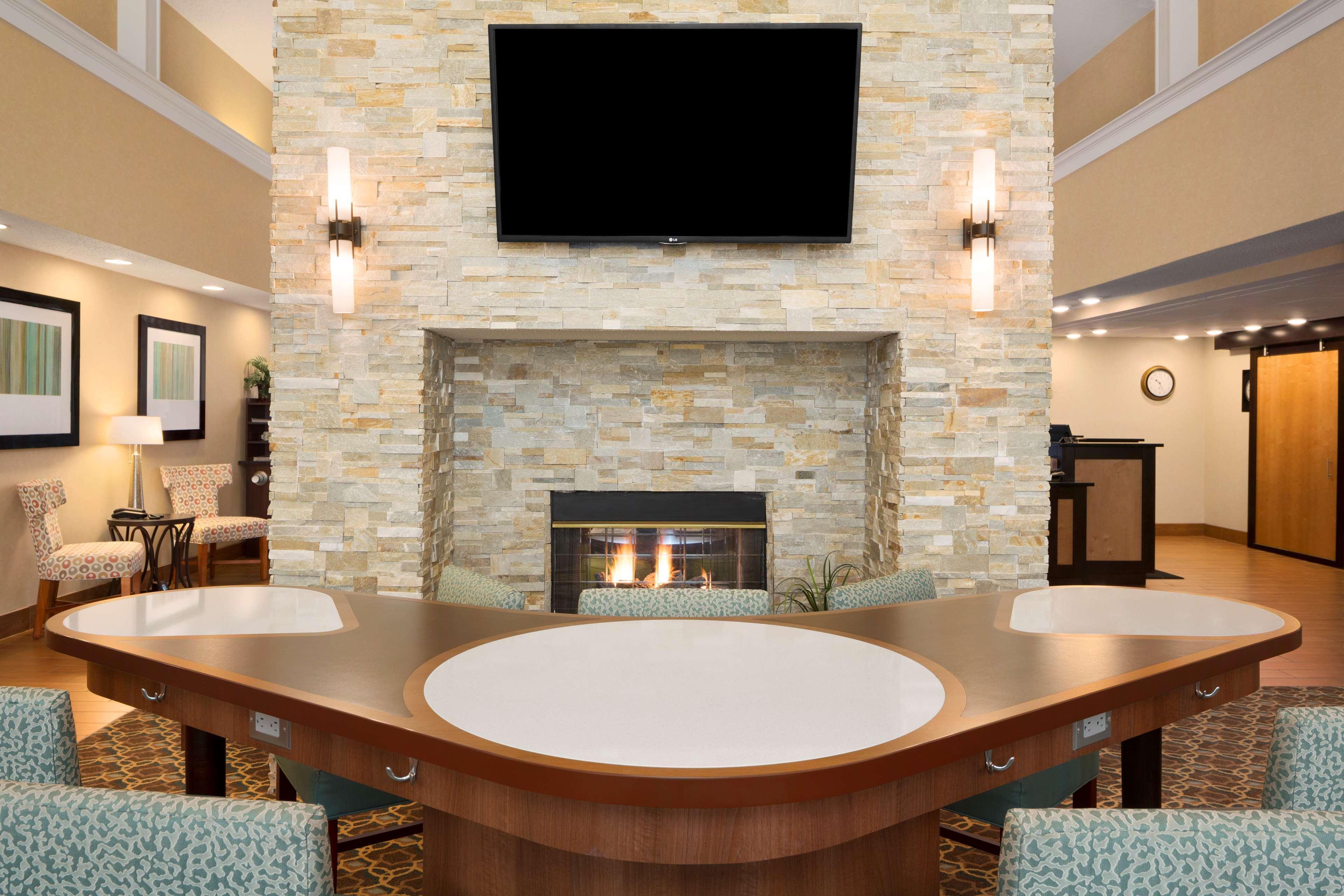 Hotel Homewood By Hilton Toledo-maumee Maumee